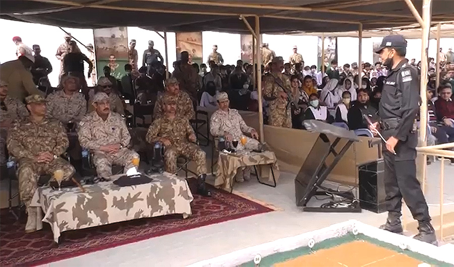 Saudi and Pakistani military officials pictured while witnessing military exercise organized by Pakistan Army Okara Formation at Khairpur Tamewali Ranges in Punjab on Dec 2, 2021. (ISPR)