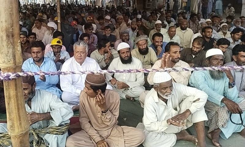 People are protesting over a lack of basic facilities in Pakistan's port city of Gwadar in Balochistan on December 1, 2021. (Photo courtesy: @MHidayatRehman/Twitter)