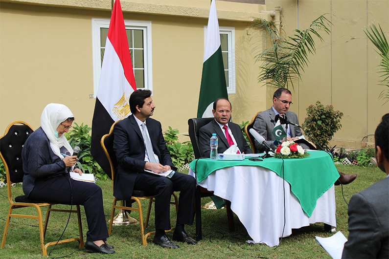 Ambassador of Pakistan to Egypt Sajid Bilal (3rd from L) speaks to media about the 17th Extraordinary Session of the OIC Council of Foreign Ministers being held in Islamabad in Egypt on Dec 13, 2021. (Pakistan Embassy Egypt)