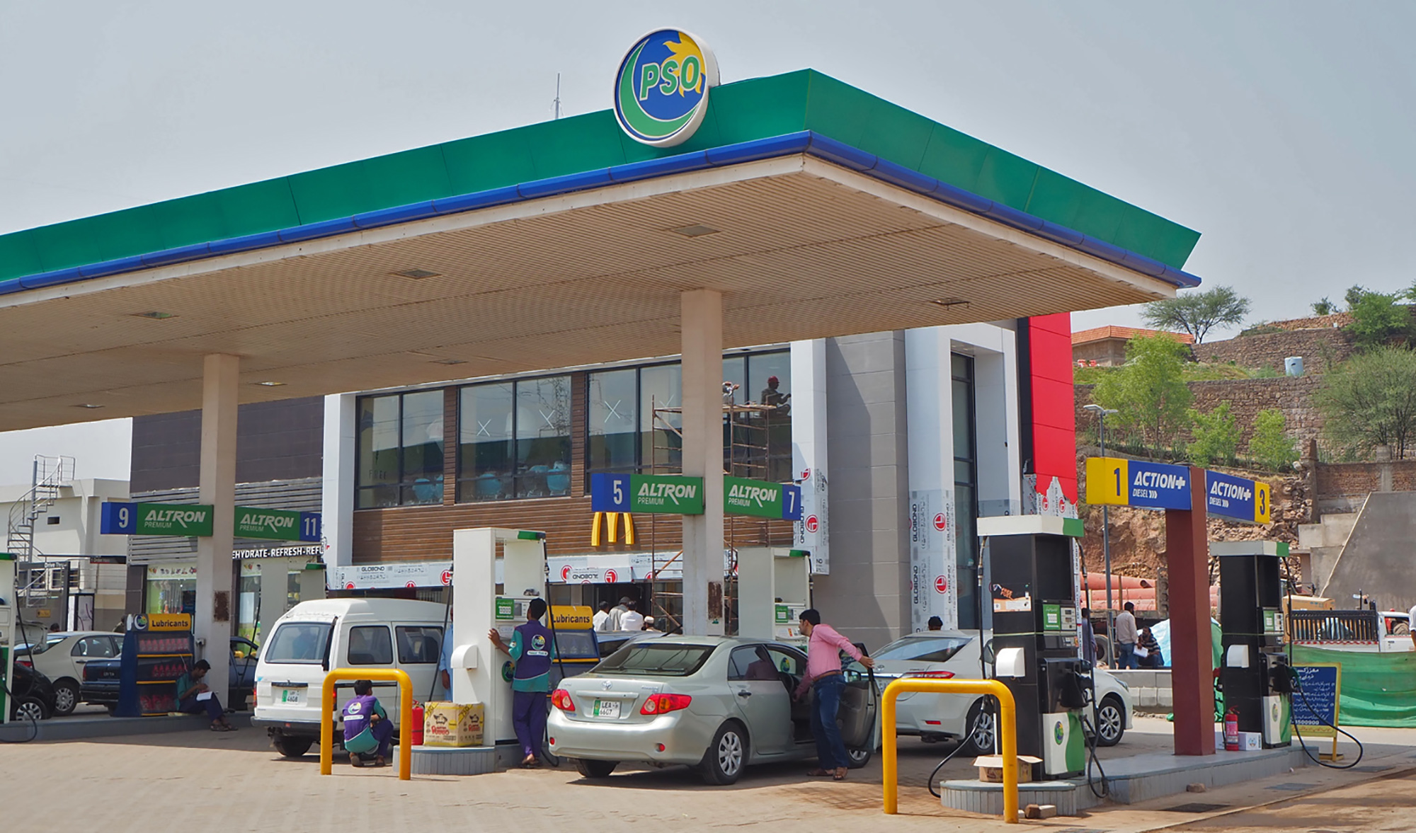 This undated file photo shows a general view of a PSO petrol pump in Pakistan. (Shutterstock)