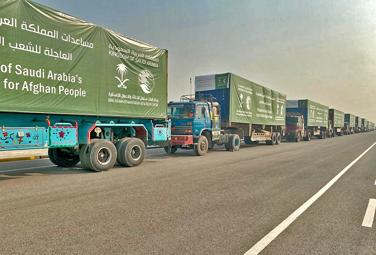 King Salman Humanitarian Aid and Relief Center launches an aid convoy to Afghanistan from Islamabad, Pakistan, on December 21, 2021. (AN Photo)