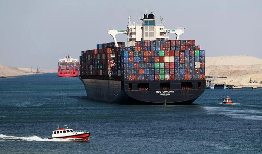 Container ship RDO Concord sails through the Suez Canal in Ismailia, Egypt November 17, 2019. (REUTERS/FILE)