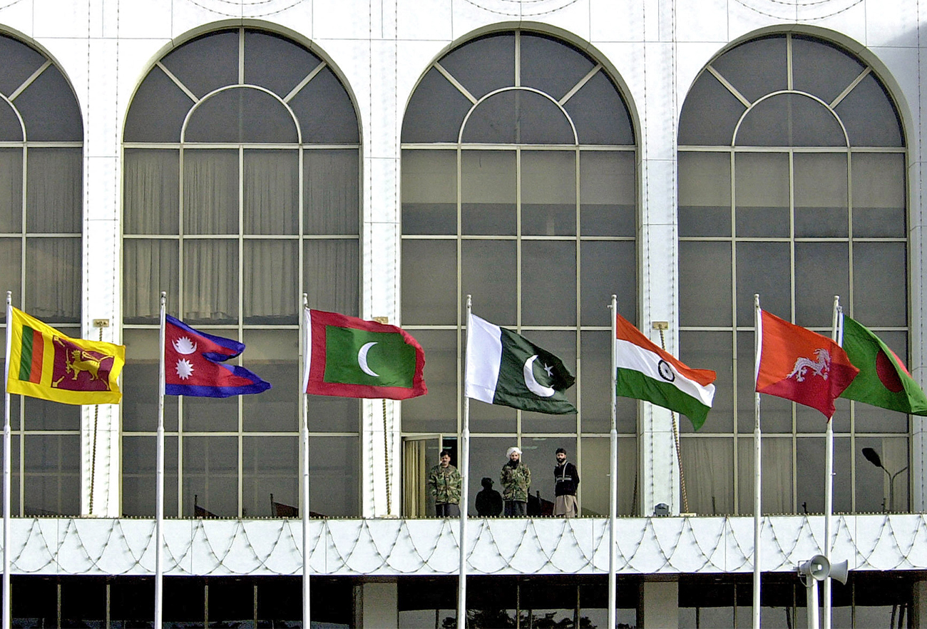 Flags of South Asian Association for Regional Cooperation (SAARC) countries flutter outside the venue of the forthcoming SAARC summit in Islamabad, Pakistan, January 01, 2004. (AFP/File)