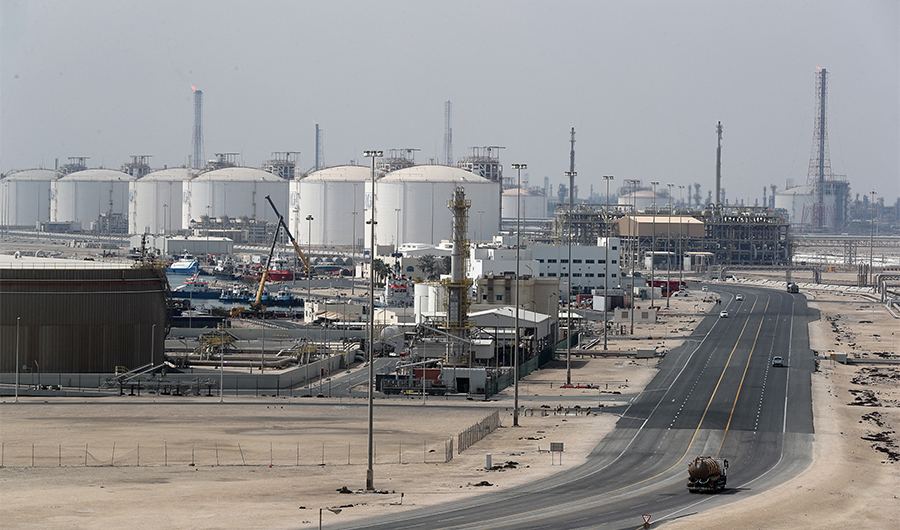 A picture shows Qatar's principal site for the production of liquefied natural gas, administrated by Qatar Petroleum near the capital Doha, on February 6, 2017. (AFP/FILE)