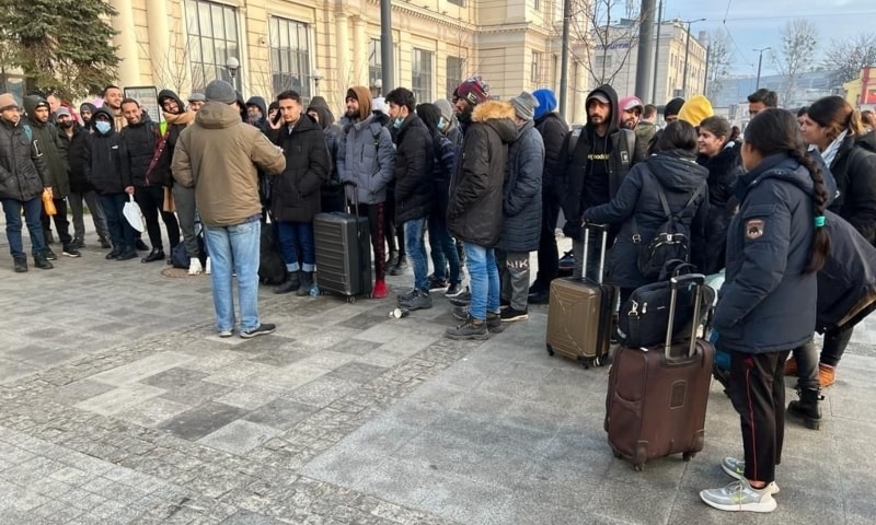 Students arrive at the Pakistani embassy's facilitation desk in Lviv, Ukraine on February 26, 2022, to be evacuated to Poland. (Photo Courtesy: Pakistan Embassy in Ukraine Twitter)