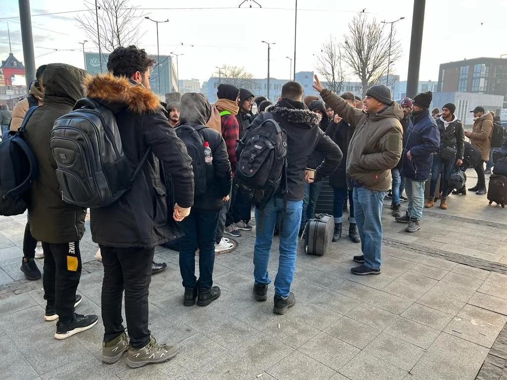 Students arrive at the Pakistani embassy's facilitation desk in Lviv, Ukraine on February 26, 2022, to be evacuated to Poland. (Photo Courtesy: Pakistan Embassy in Ukraine Twitter)