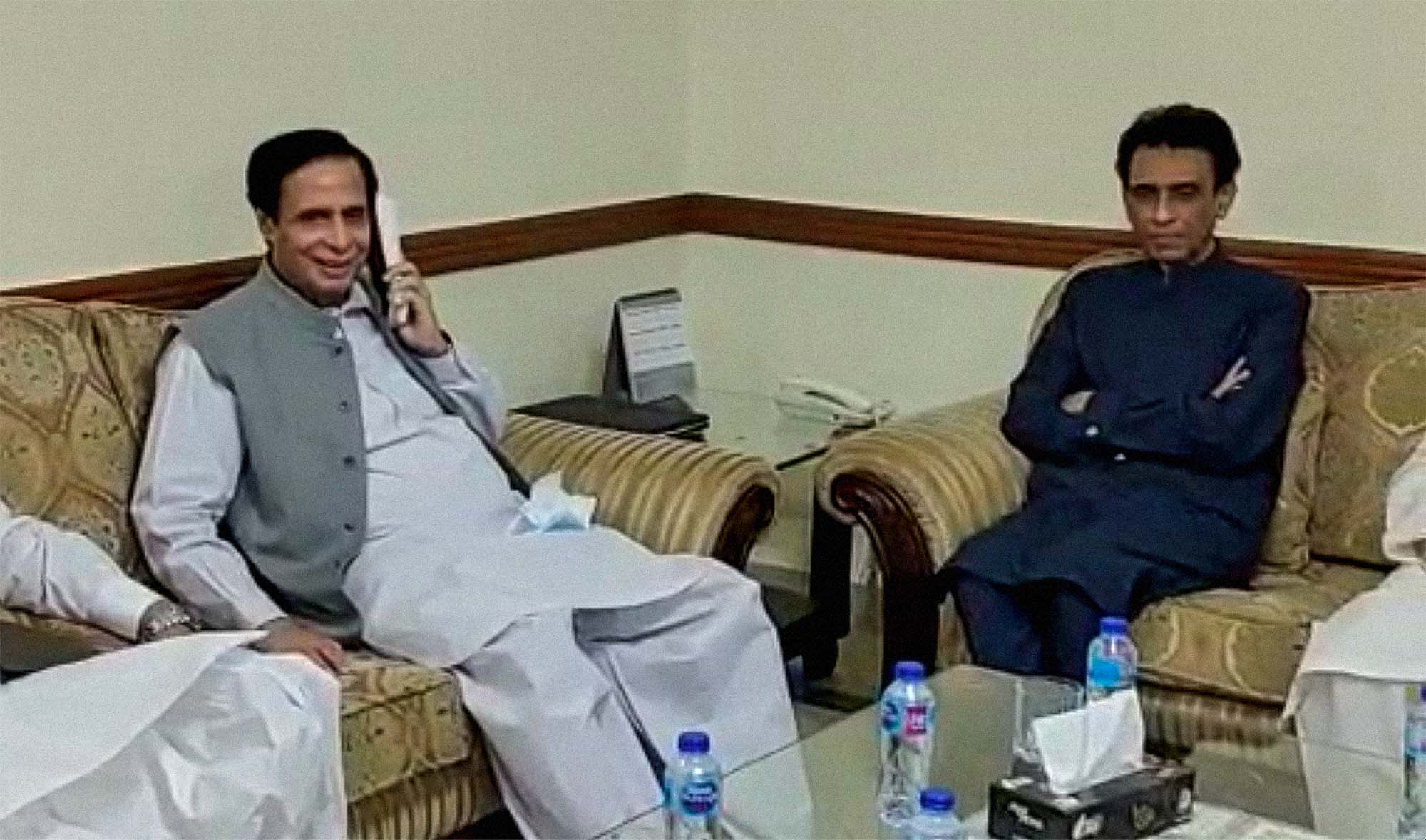 Pervez Elahi of PML-Q Political party, left, and Khalid Maqbool Siddiqui of MQM meet in Islamabad, Pakistan, on March 28, 2022. (Photo courtesy: social media)
