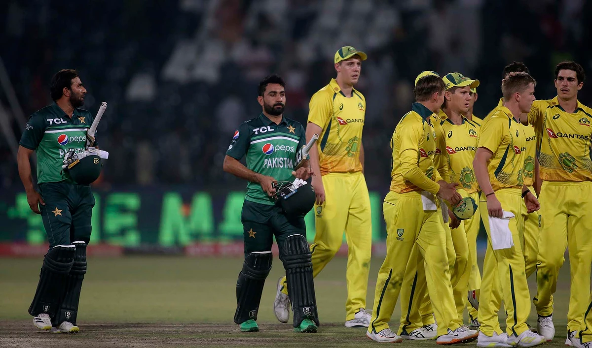 Pakistani and Australian players leaving the ground on end of the second one day international cricket match between Pakistan and Australia at Gaddafi Stadium in Lahore, Pakistan, on March 31, 2022. (AP)