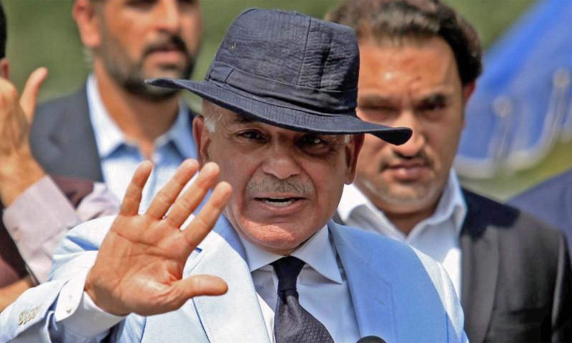 Shahbaz Sharif gestures after appearing before a Joint Investigation Team (JIT) in Islamabad, Pakistan on June 17, 2017. (REUTERS/File)