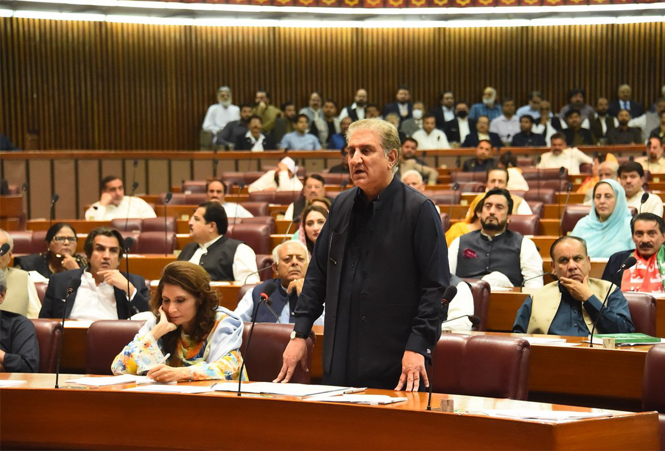 Pakistan Tehreek-e-Insaf's leader Shah Mahmood Qureshi addresses the national assembly in Islamabad, Pakistan, on April 11, 2022. (@NAofPakistan/Twitter)