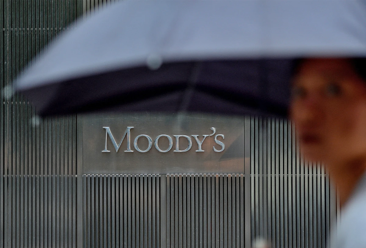 A sign for Moody's rating agency is displayed at the company headquarters in New York, U.S., on September 18, 2012. (AFP)