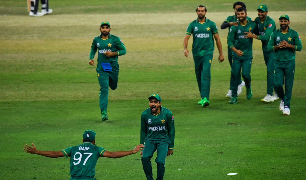 Pakistan's cricketers celebrate the dismissal of Australia's Glenn Maxwell during the ICC men’s Twenty20 World Cup semi-final match at the Dubai International Cricket Stadium in Dubai, UAE, on November 11, 2021. (AFP/File)