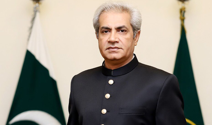 This image shows Governor of Pakistan's Punjab province, Omar Sarfaraz Cheema at Governor House Punjab, Lahore on May 9, 2022. (@OmarCheemaPTI/ Twitter)