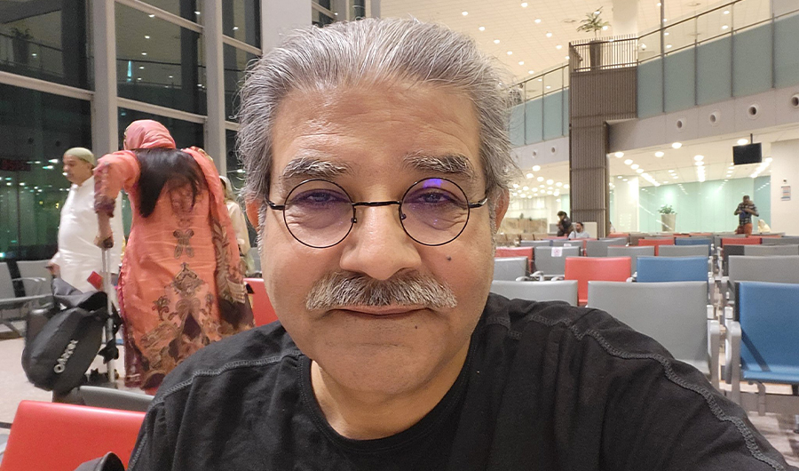This photo shows Pakistani journalist Sami Abrahim in US on April 26, 2022. (@samiabrahim/Twitter)