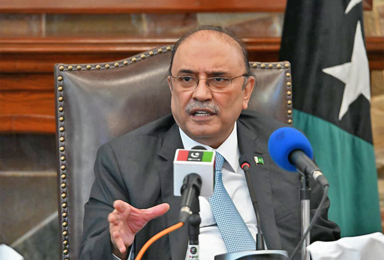 Pakistan Peoples Party (PPP) co-chairperson and former president Asif Ali Zardari address a press conference in Karachi, Pakistan, on May 11, 2022. (@PPP_Org/Twitter)