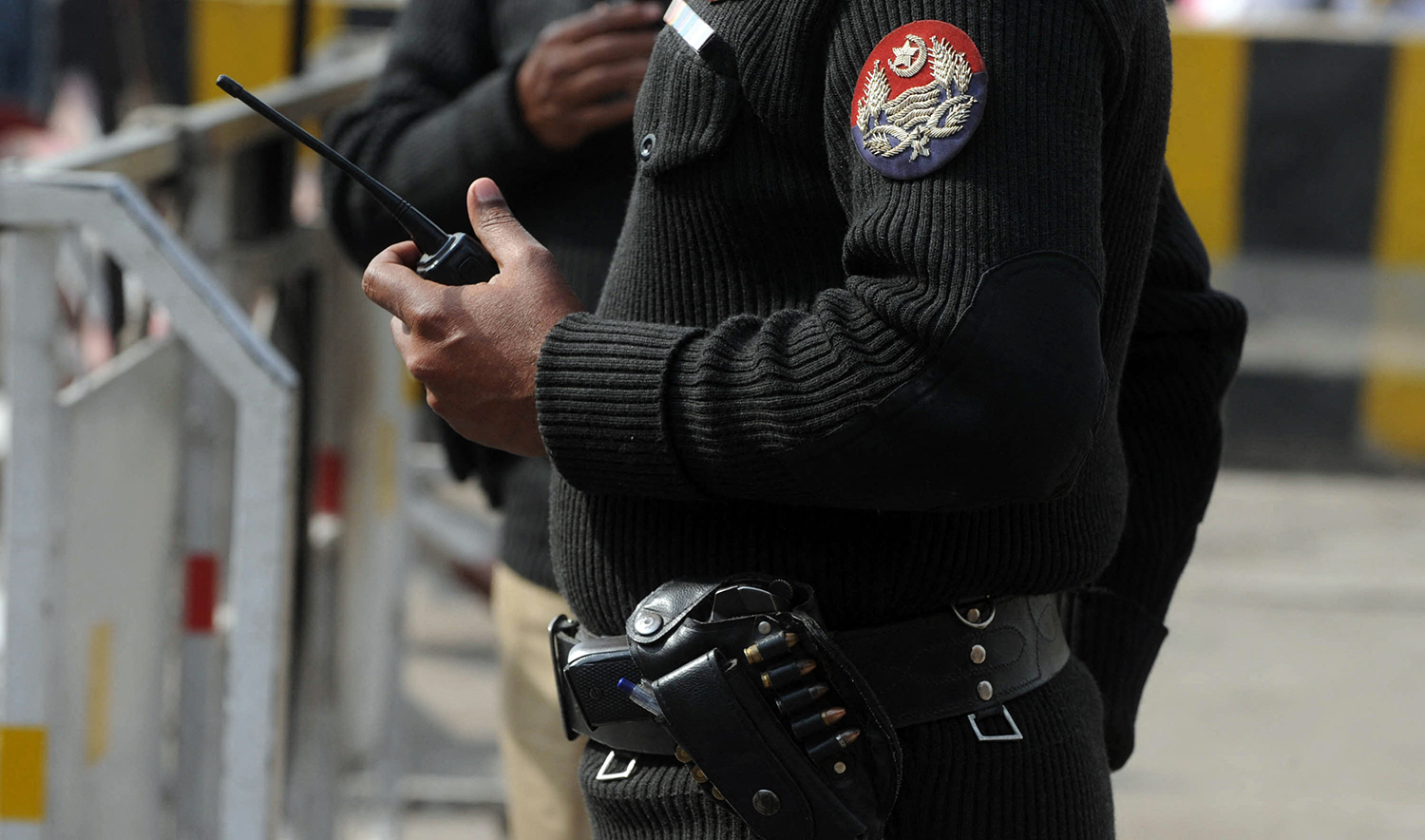 Pakistani policemen patrol on the streets of Lahore on February 2, 2012. (AFP/File)
