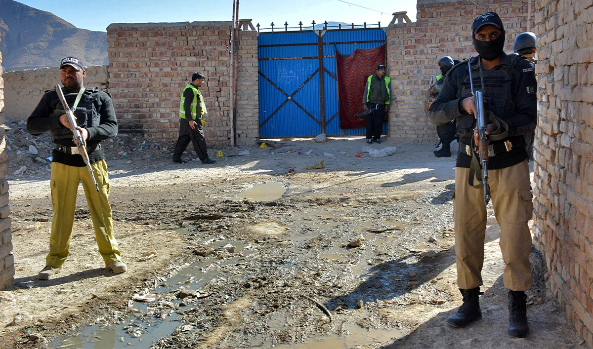 Pakistani policemen stand guard in Quetta, Pakistan, on January 18, 2018. (AFP/File)