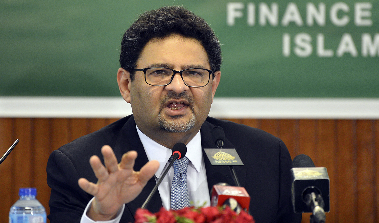 Pakistan's Finance Minister Miftah Ismail speaks during the launch ceremony of 'Economy Survey 2021-22' in Islamabad on June 9, 2022. (AFP/File)