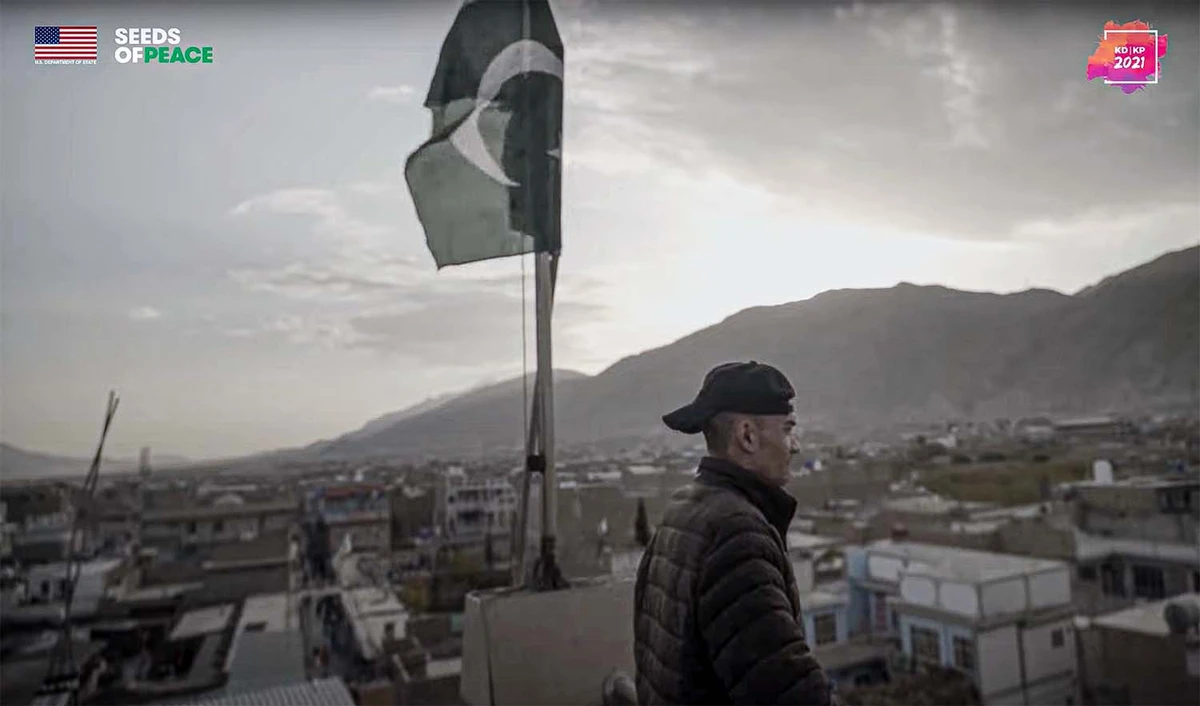 A still captured from the trailer of “Kitnay Duur Kitnay Paas.” (Photo courtesy: Seeds of Peace/YouTube)
