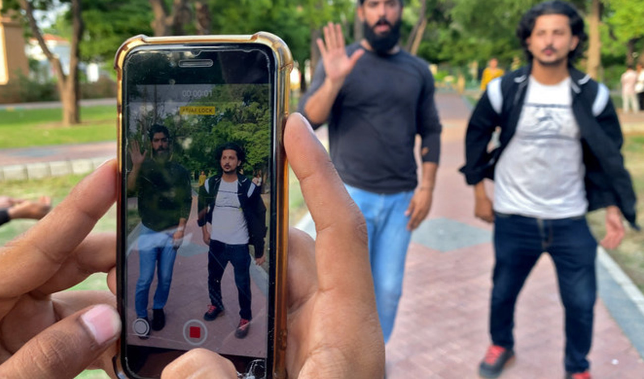 Pakistani TikTokers film their skits in a park in Karachi, Pakistan, on August 11, 2020. (AN/File)