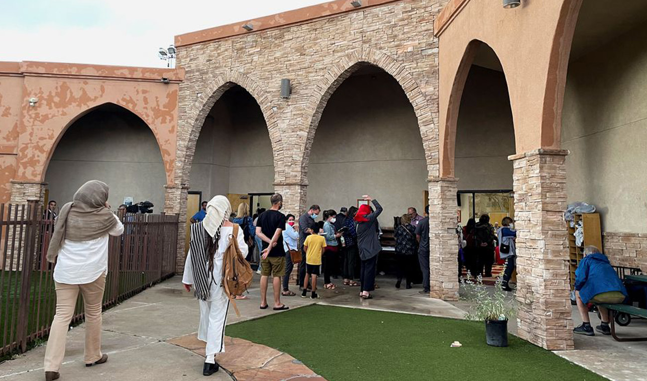 Participants in an interfaith memorial ceremony enter the New Mexico Islamic Center to commemorate four murdered Muslim men in Albuquerque, New Mexico, U.S. August 9, 2022. (REUTERS)