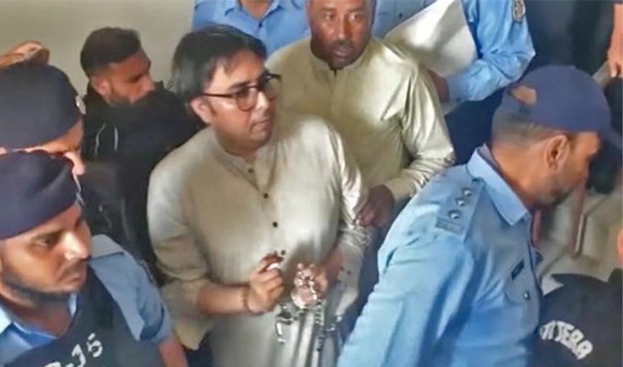 Pakistan Tehreek-e-Insaf leader Shahbaz Gill being taken by police to the court for hearing in Islamabad on August 16, 2022. (Social Media)
