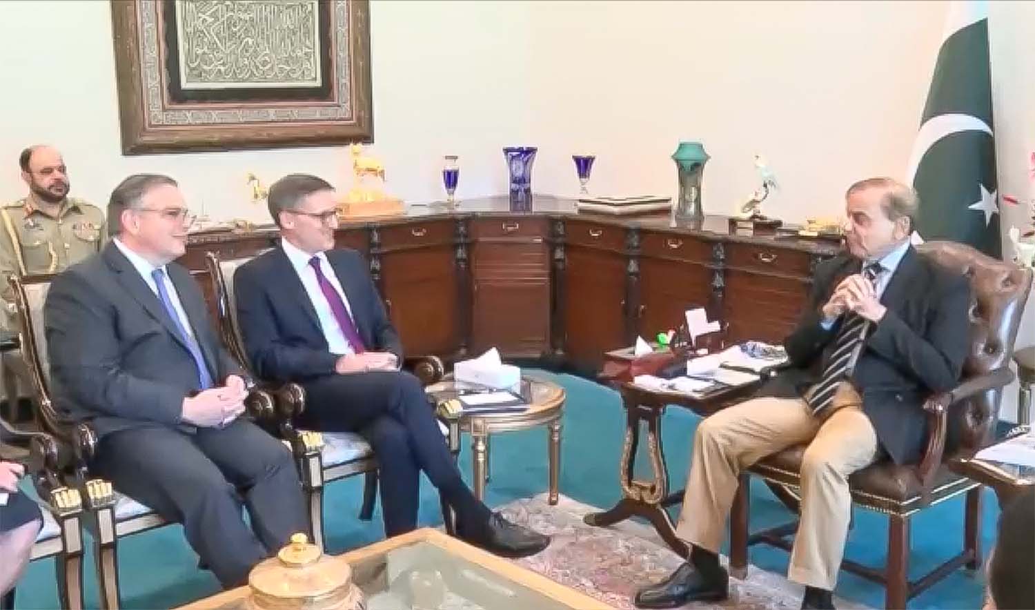 Derek Chollet, a senior State Department official, center, meets Pakistan's Prime Minister Shahbaz Sharif in Islamabad on September 8, 2022. (Photo courtesy: PakPMO)