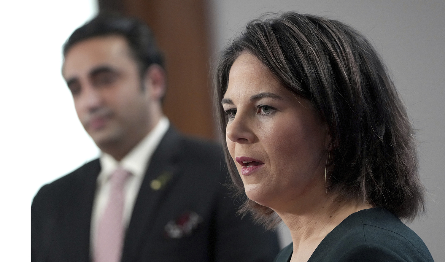 German Foreign Minister Annalena Baerbock, right, and her counterpart from Pakistan, Bilawal Bhutto Zardari address the media after a meeting at the Foreign Ministry in Berlin, Germany, on October 7, 2022. (AP)