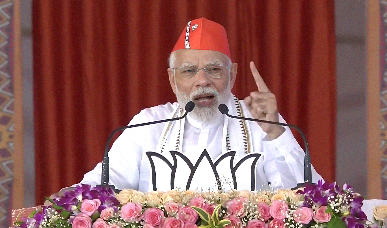 Indian Prime Minister Narendra Modi addresses a public rally in Gujrat, India, on October 10, 2022. (@narendramodi/Twitter)