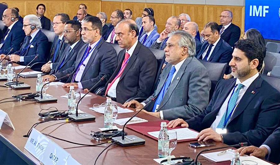 Pakistan Finance Minister Ishaq Dar (2nd from R front row) participating in IMF Managing Director’s high-level meeting with MENAP Finance Ministers & Governors in Washington DC on Oct 15, 2022. (Pakistan's Finance Ministry)