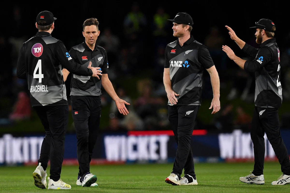 New Zealand's cricketers pictured after the first innings of T20 match between Bangladesh and New Zealand at Christchurch, New Zealand on October 9, 2022. (ESPN)