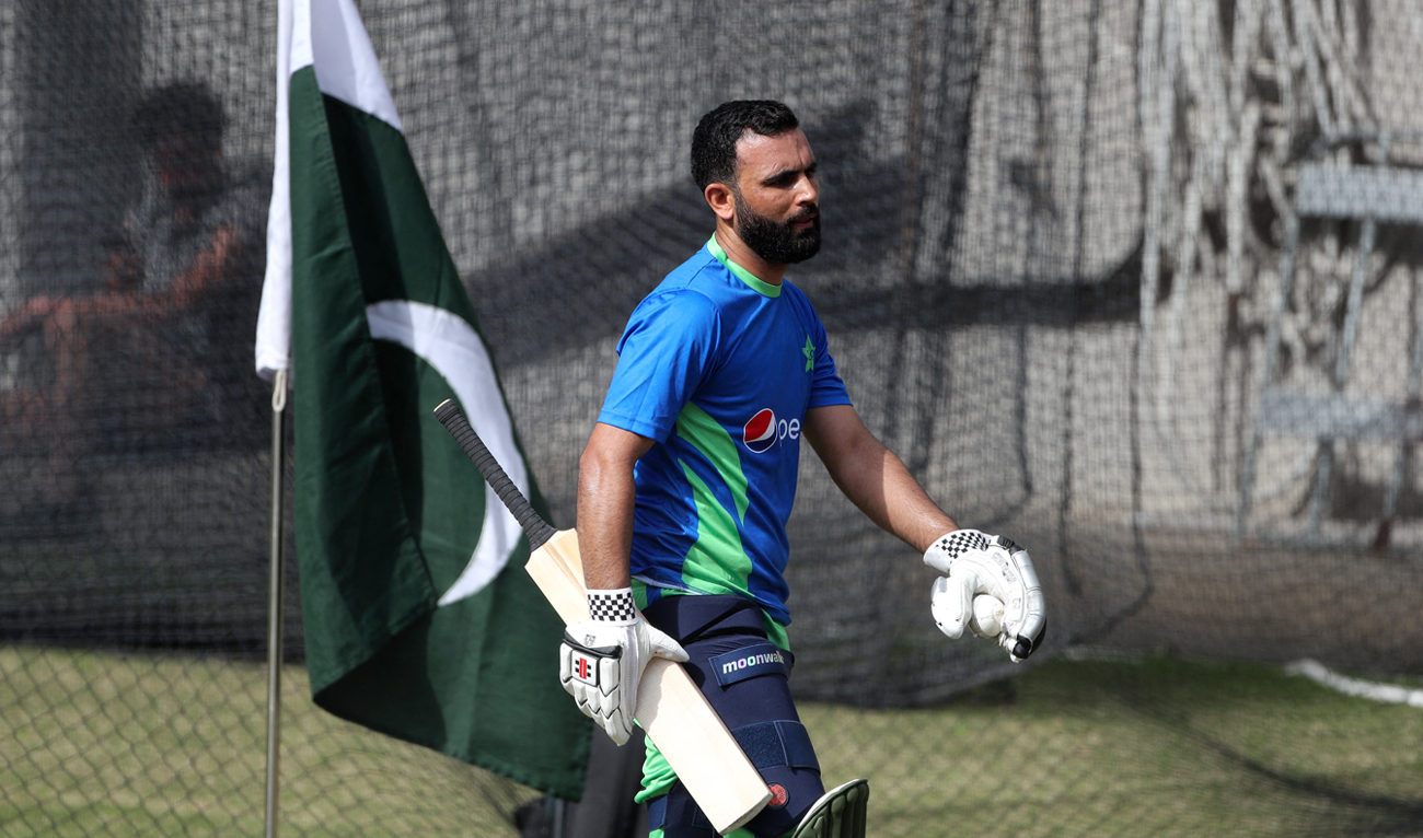 Pakistan's Fakhar Zaman prepare to bat during the net practice session at the Melbourne Cricket Ground on October 21, 2022, in Melbourne. (AFP)