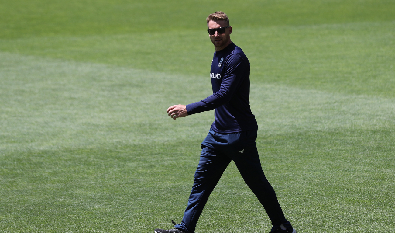England's Jos Buttler attends a practice session at the Adelaide Oval in Adelaide on November 8, 2022, ahead of their ICC men's Twenty20 World Cup 2022 cricket semi-final match against India. (Photo courtesy: AFP)