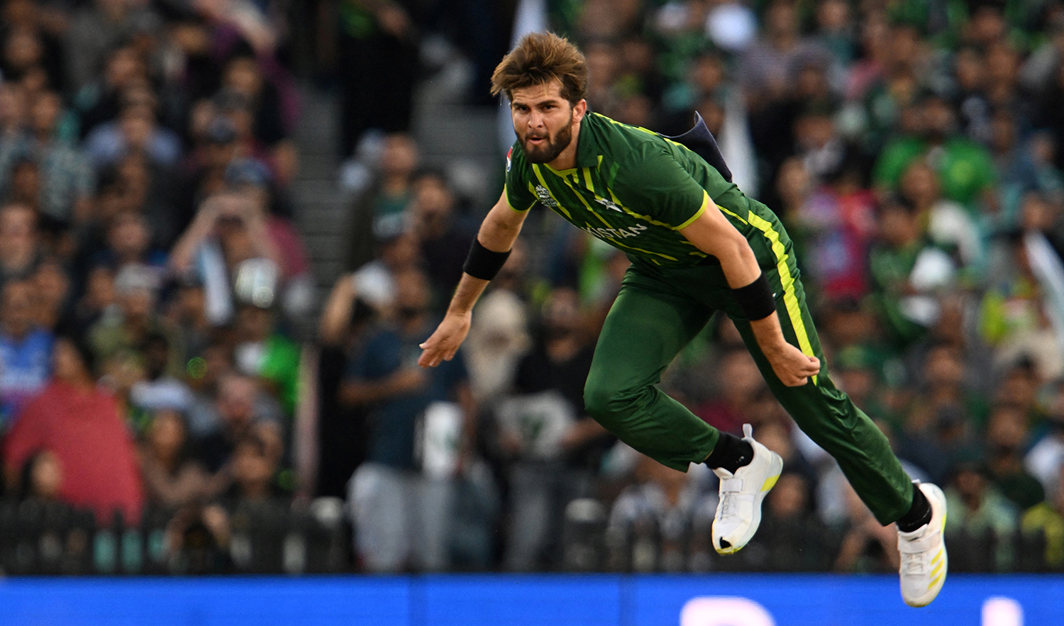 Pakistan's Shaheen Shah Afridi delivers a ball during the ICC men's Twenty20 World Cup 2022 semi-final cricket match between New Zealand and Pakistan at the Sydney Cricket Ground in Sydney on November 9, 2022. (AFP/File)