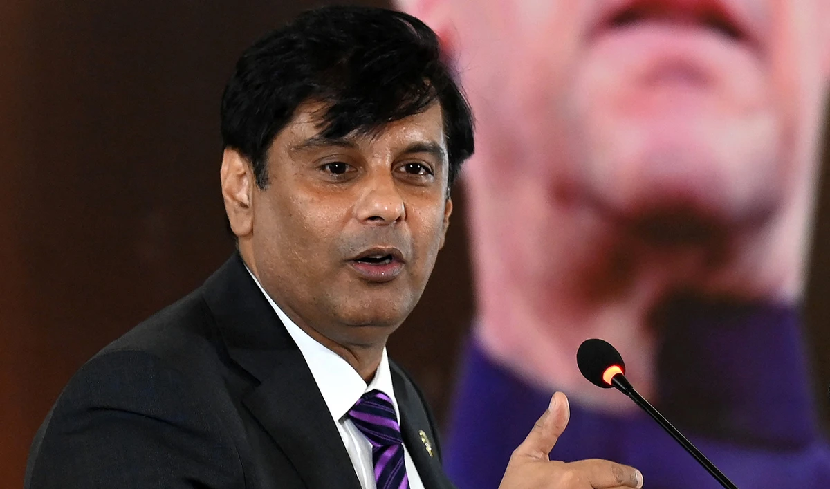 In this picture taken on June 22, 2022, a top Pakistani news anchor Arshad Sharif speaks during an event in Islamabad, Pakistan. (Photo courtesy: AFP/File)