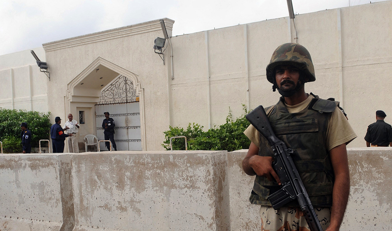 In this file photo taken on May 11, 2011, a Pakistani paramilitary soldier stands guard outside the Saudi consulate in Pakistan's port city of Karachi. (Photo courtesy: AFP/File)