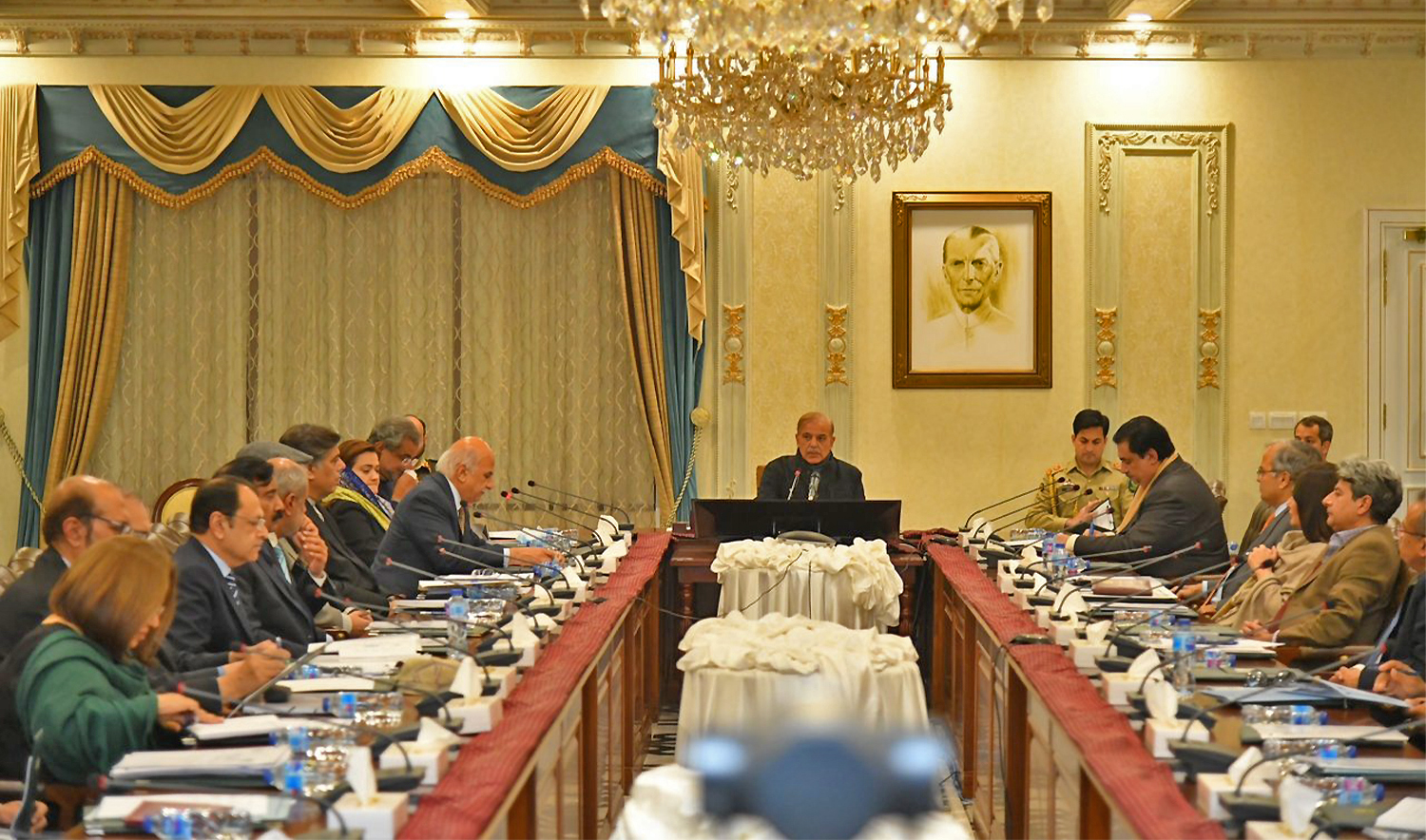 Pakistan Prime Minister Shehbaz Sharif (center) chairs "Solarization Conference" in Islamabad, Pakistan, on December 27, 2022. (Photo courtesy: Pakistan government)