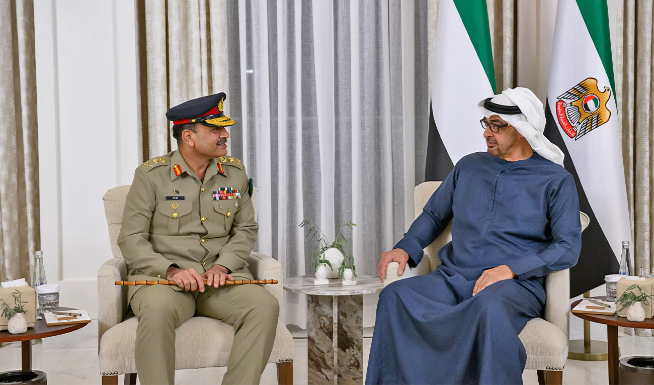 The UAE President Sheikh Mohamed bin Zayed Al-Nahyan receives Pakistan's Army Chief, General Asim Munir, in Abu Dhabi, UAE, on January 9, 2023. (Photo courtesy: WAM)