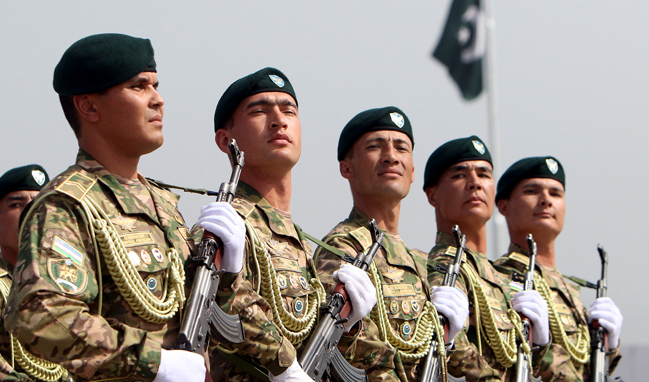 Pakistan's Army Special Service Group (SSG) commandos march during the Pakistan Day parade in Islamabad on March 23, 2022. (Photo courtesy: AFP/FILE)