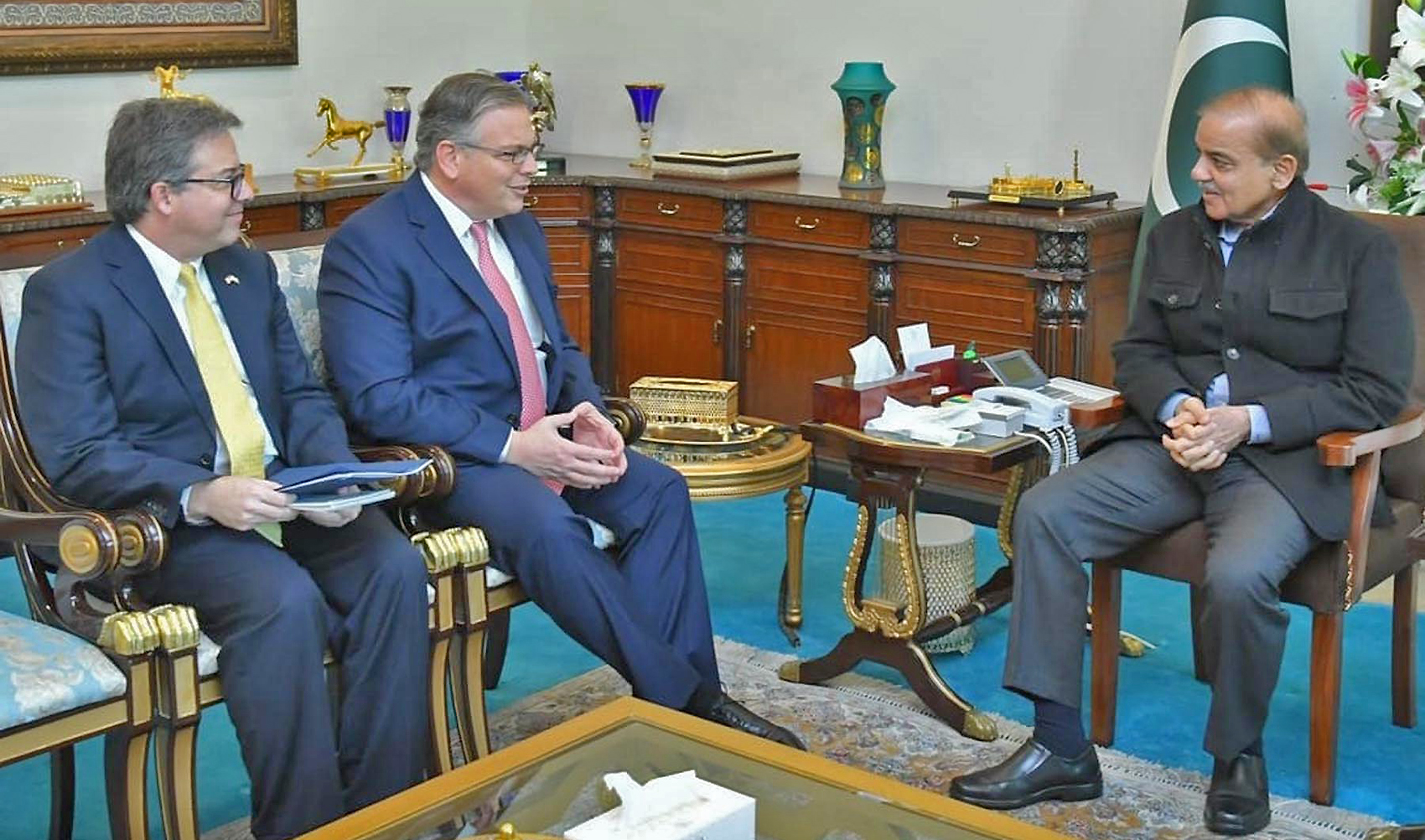 US Ambassador to Pakistan, Donald Blome, calls on Pakistan Prime Minister Shehbaz Sharif in Islamabad, Pakistan, on January 26, 2023. (Photo courtesy: PID)