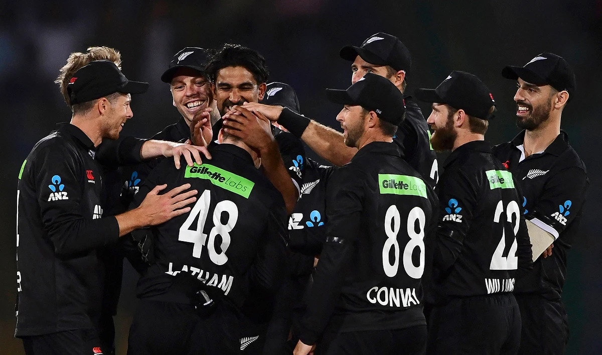 New Zealand's players celebrate after the dismissal of Pakistan's captain Babar Azam (not pictured) during the second one-day international (ODI) cricket match between Pakistan and New Zealand at the National Stadium in Karachi on January 11, 2023. (Photo courtesy: AFP)