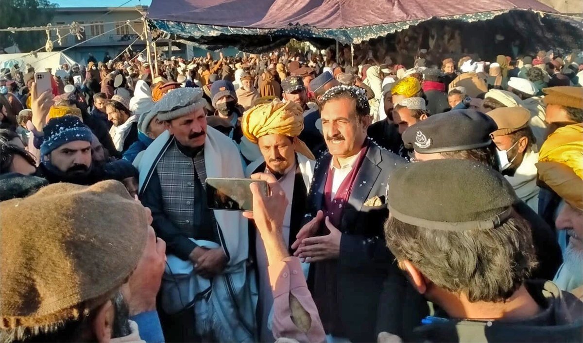 A district administration official (in black jacket) addresses protesting tribesmen in Wana, the largest town of South Waziristan district in Pakistan’s Khyber Pakhtunkhwa province, on January 12, 2023. (Photo courtesy: District Administration of Wana)