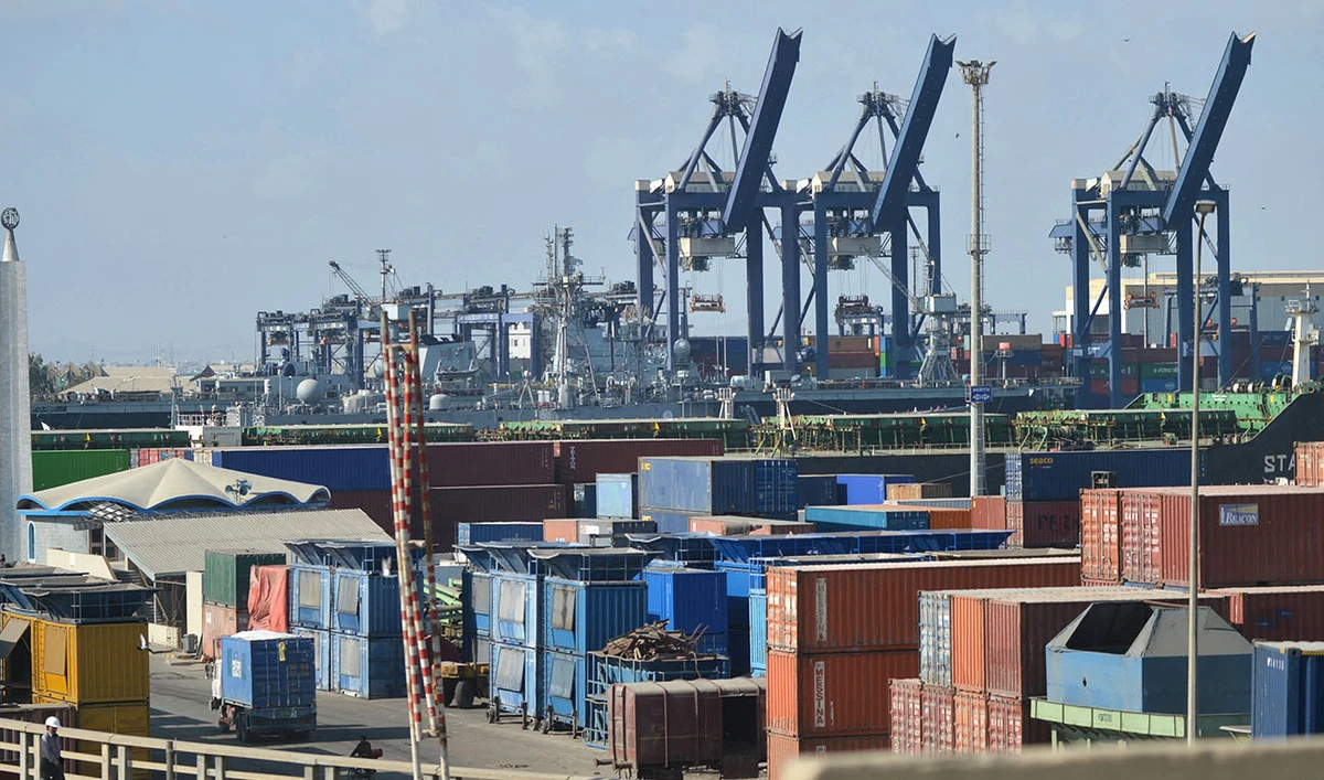 This picture taken on January 11, 2023, shows a general view of the Karachi sea port. Pakistan's usually bustling ports have ground to a halt, factories shut down, and tens of thousands of workers laid off as the country grapples with the worst forex crisis in its history. (AFP)
