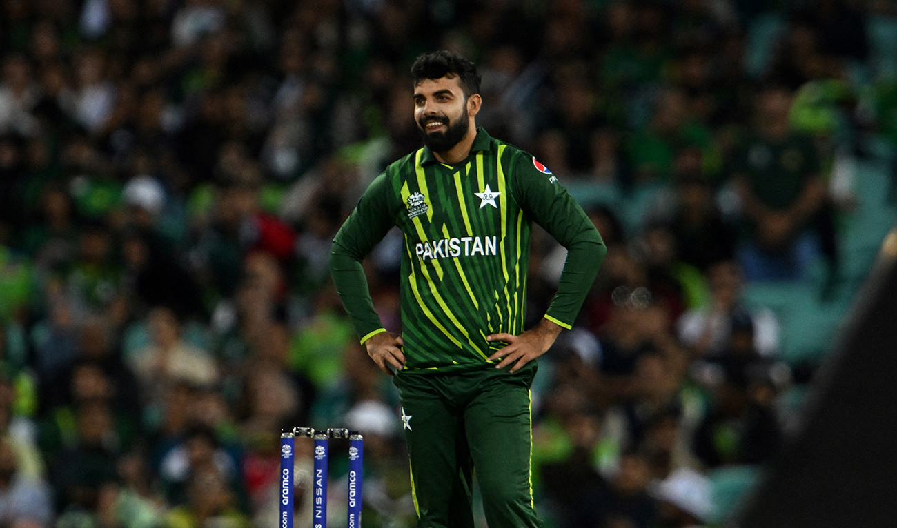 Pakistan's Shadab Khan reacts during the ICC men's Twenty20 World Cup 2022 semi-final cricket match between New Zealand and Pakistan at the Sydney Cricket Ground in Sydney on November 9, 2022. (AFP/FILE)