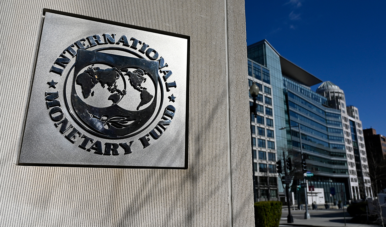 The seal for the International Monetary Fund is seen in Washington, DC, on January 26, 2022. (AFP/File)