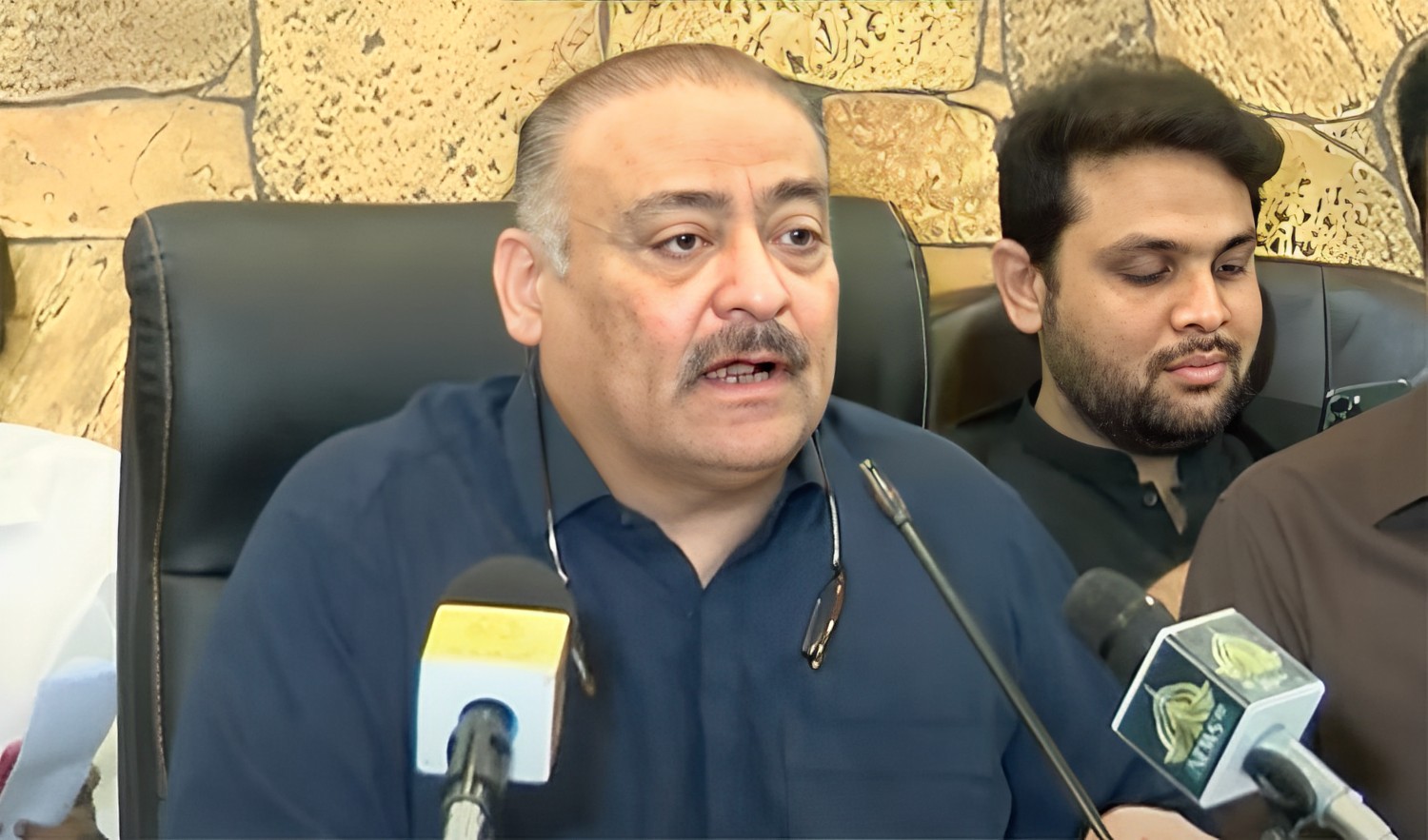 Pakistan’s health minister Abdul Qadir Patel addressing a news conference in Karachi on May 26, 2023. (Photo courtesy: social media)