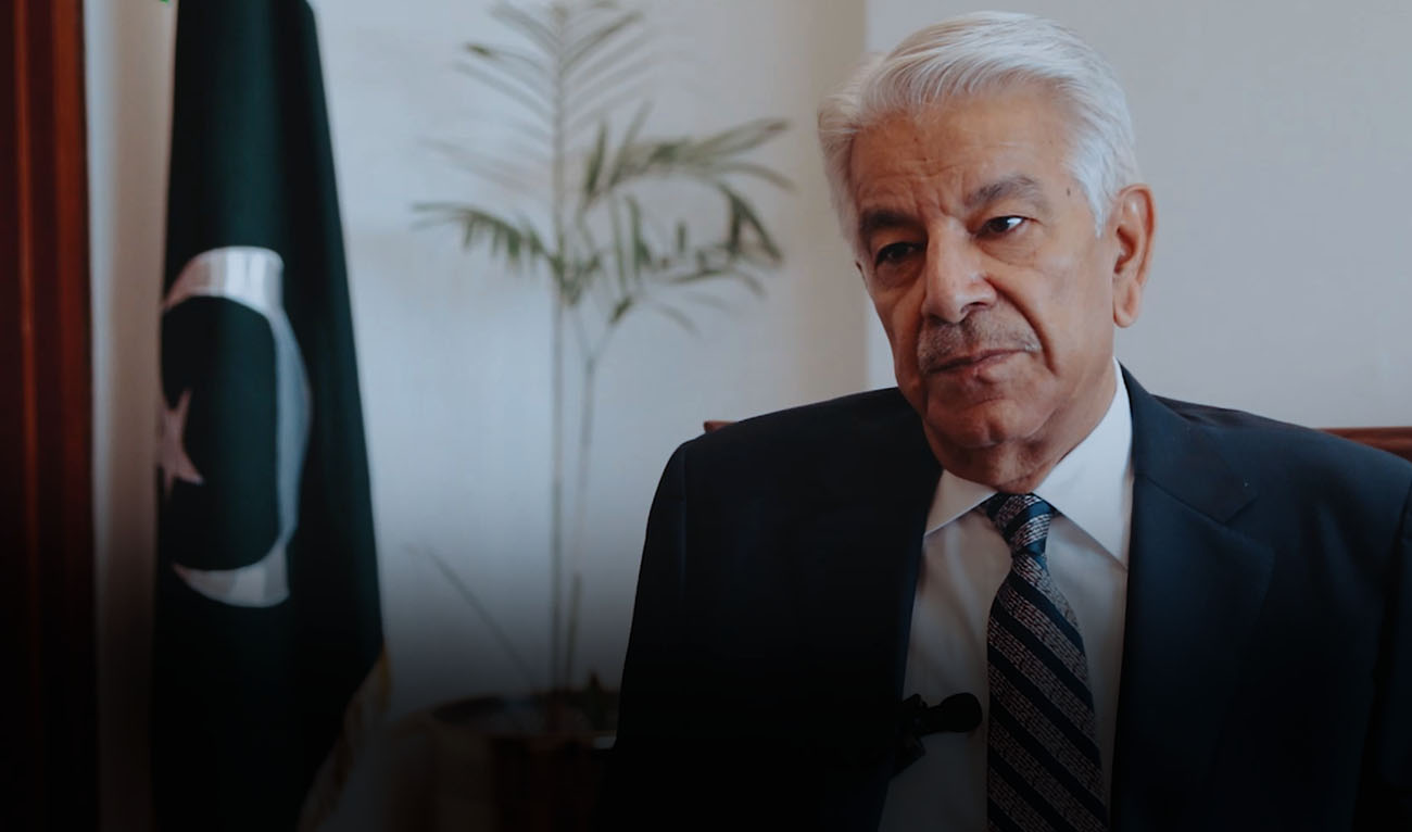 Pakistani Defense Minister Khawaja Muhammad Asif speaks during an interview with Arab News at the Ministry Of Defense in Islamabad on May 25, 2023. (AN Photo)