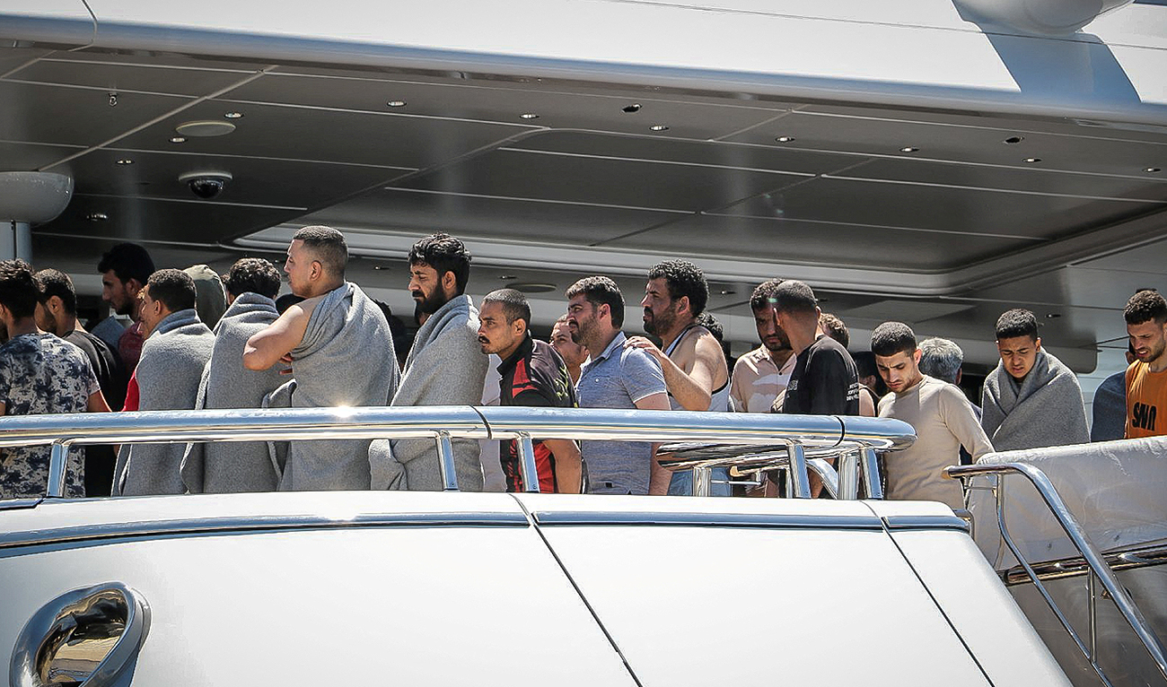 Migrants arrive at the port of Kalamata, following a rescue operation, after their boat capsized at open sea, in Kalamata, Greece, June 14, 2023. (Photo courtesy: Eurokinissi via REUTERS)