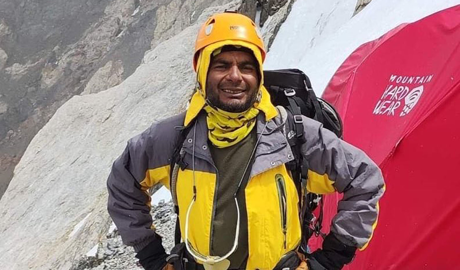 An undated file photo of Mountaineer Asif Bhatti. (Photo courtesy: @faizanlakhani/Twitter)