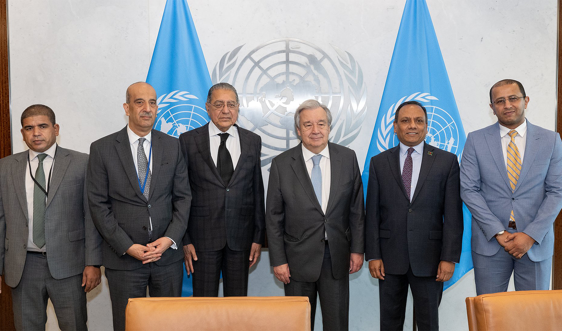 Pakistan and Organization of Islamic Cooperation (OIC) envoys meet UN Secretary-General António Guterres in New York, US, on July 21, 2023. (@OICatUN/Twitter)